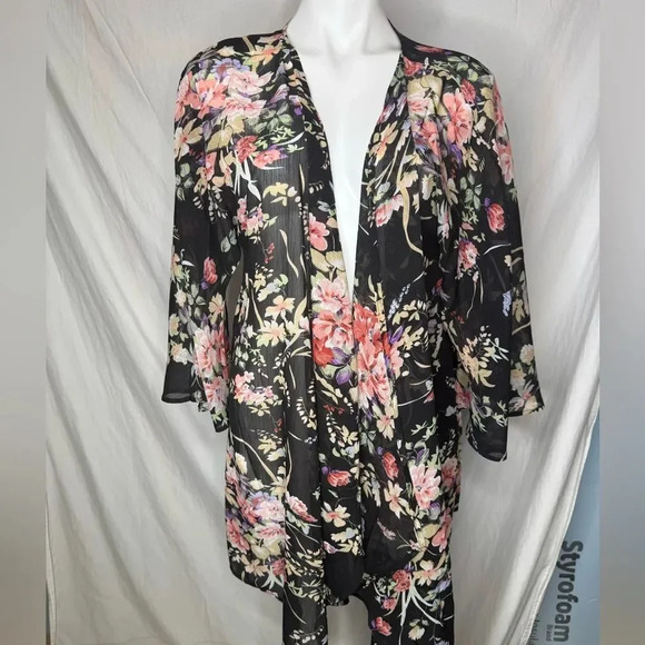 Black Bohemian Floral Sheer Open Drape Kimono Size Medium - Picture 2 of 4